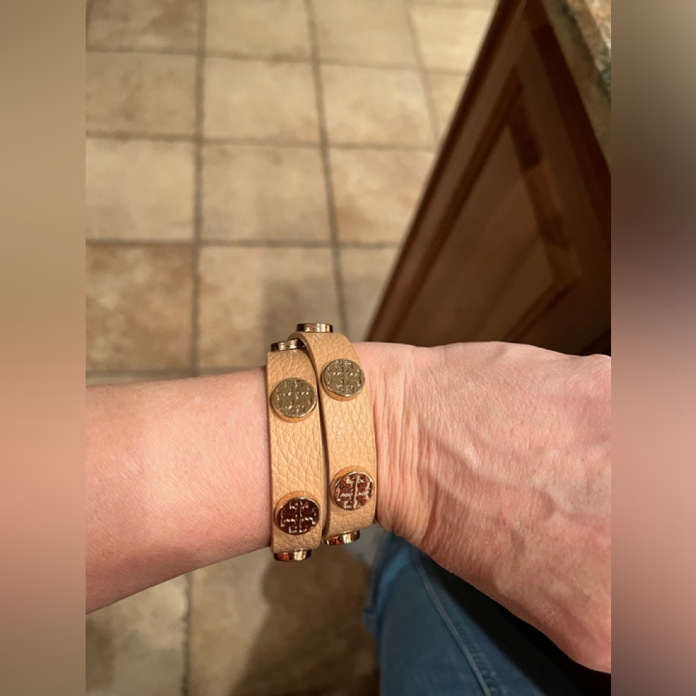 Tory Burch double wrap leather bracelet tan